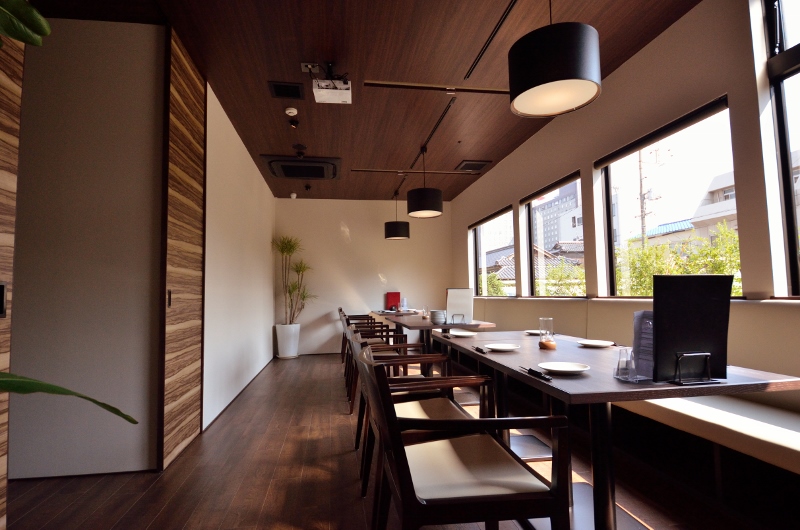 山口県　レストランバー